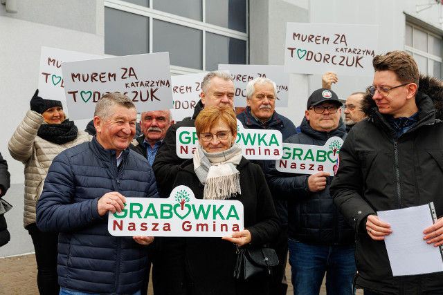 Mieszkańcy wybrali. Oto nowi radni gminy Grabówka. KWW Nasza Gmina Grabówka znokautował konkurencję