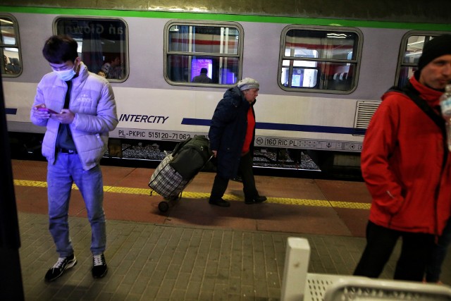 System sterowania ruchem na stacji Poznań Główny ma poważne opóźnienie. Dlaczego?