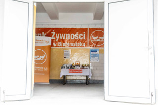 Harcerze dołączają do pomocy żywnościowej