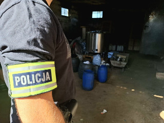 policja zlikwidowała nielegalną bimbrownię