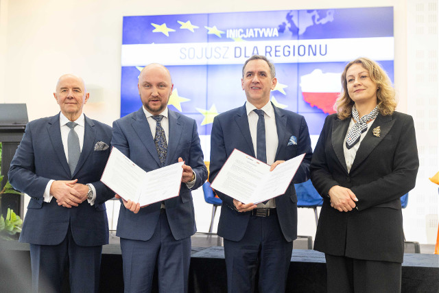 Sojusz dla regionu. Województwo podlaskie zawarło porozumienie z Klastrem Przemysłowym Evoluma. Cel: wzmocnienie bezpieczeństwa 