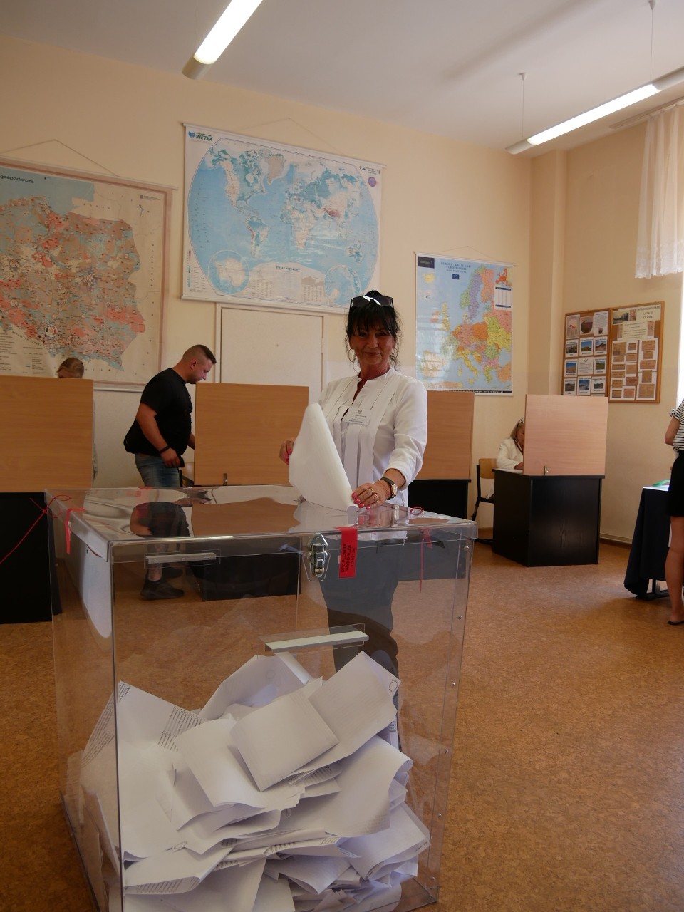 Mieszkańcy gminy Grodzisk głosują. Trwają wybory do Parlamentu Europejskiego