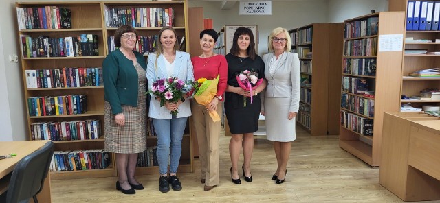 Burmistrz podziękowała pracownikom wielichowskiej biblioteki oraz filii w Wilkowie Polskim za dotychczasowe zaangażowanie w działaniu na rzecz czytelnictwa i kultury słowa