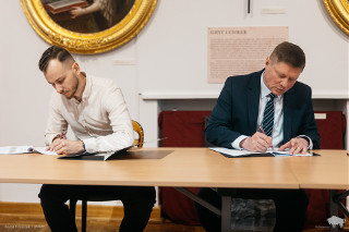 Umowy na dofinansowanie klubów sportowych