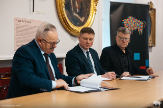Umowy na dofinansowanie klubów sportowych