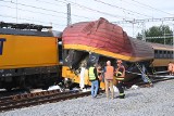Katastrofa kolejowa w Czechach. Dwa pociągi zderzyły się czołowo w Pardubicach. Jest wiele ofiar - WIDEO