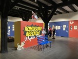 Wystawa “Komiksowe abecadło Wojtka Jamy” w Galerii Sztuki Wozownia w Toruniu. Zdjęcia