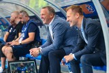 Zwolniony trener Lecha Poznań wyciąga pomocną dłoń do klubu. Holender chce szybkiego powrotu na szczyt... a dyrektor sportowy nie