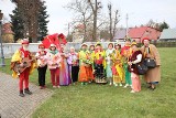 Seniorzy ze Śremu i okolic powitali wiosnę na kolorowo. Wybrano również tegorocznego Króla i Królową Wiosny!