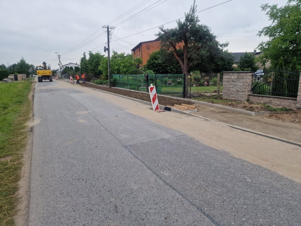 Przebudowa drogi gminnej w miejscowości Ludwinów