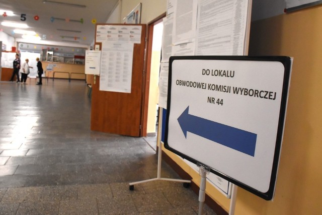 Mieszkańcy Inowrocławia w II turze wyborów samorządowych wybierają prezydenta miasta.