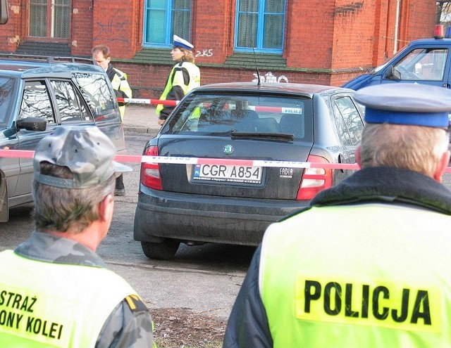 17 marca 2004 roku, samochód Aleksandry Walczak odnaleziony przy Dworcu Główny w Toruniu. Pies tropiący Pazur dwa razy podjął trop w kierunku pobliskich przystanków autobusowych