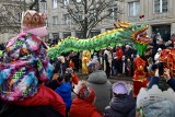 "Kłaniajcie się królowie". Ulicami Warszawy przeszedł kolorowy Orszak Trzech Króli