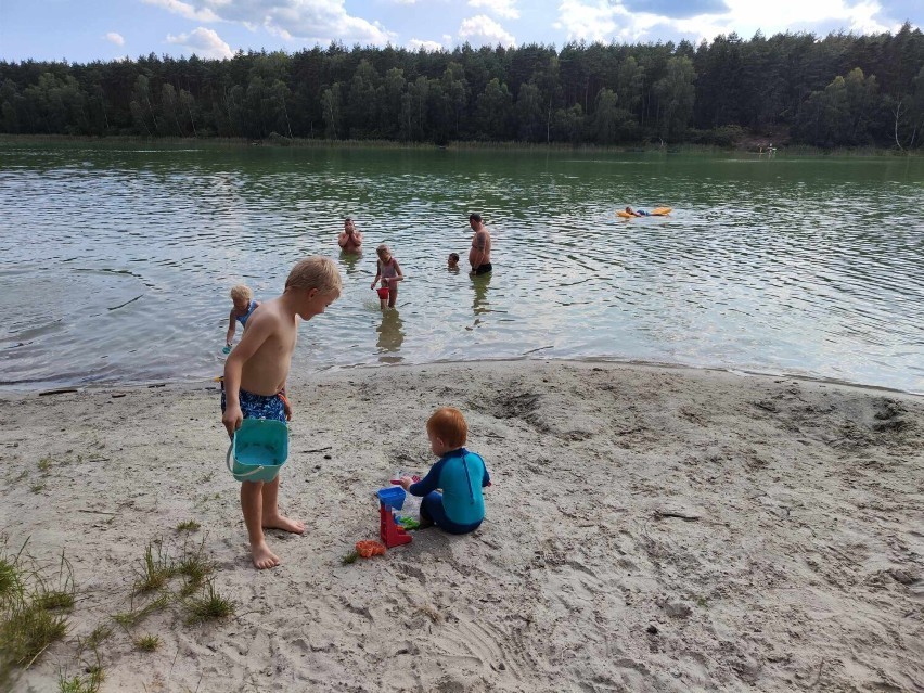 Najpiękniejsze jezioro w Wielkopolsce? To Jezioro Miejskie w Puszczy Zielonka - jest idealne na wypoczynek. Znałeś wcześniej to miejsce?