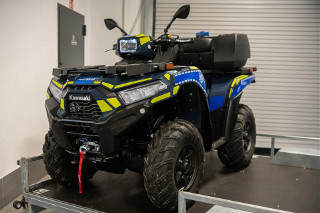 Fordy, bmw, suzuki, quady. Oto nowe radiowozy podlaskiej policji