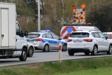 Wypadek na S5 w Wielkopolsce. Zderzyły się trzy pojazdy osobowe. Pas w stronę Wrocławia zablokowany
