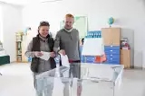 Trwają wybory do rad osiedli w Poznaniu. Frekwencja na razie kiepska. "Urna pusta"