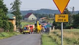 Dramatyczny wypadek w Kwielicach. Motocyklista zabrany do szpitala śmigłowcem. FOTO, FILM
