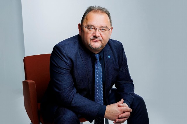 Norbert Rzepisko, obecny burmistrz gminy Skawina w wyborach uzyskał największy. Przeszedł do drugiej tury