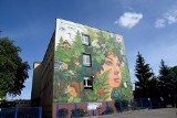 Zielone arcydzieło na Szkole Podstawowej w Więcborku. Miasto ma teraz leśny mural