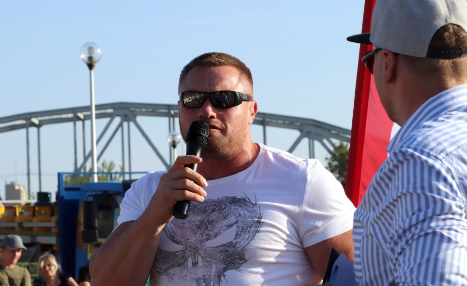 Krzysztof Radzikowski na zawodach strongman w Grudziądzu