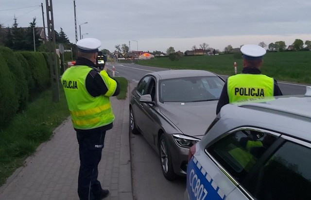 Na drogach powiatu policjanci zorganizowali akcję "Bezpieczny pieszy".