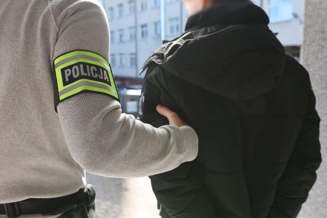 Dwóch 17-latków zatrzymanych na torach w Białymstoku. Przestawili zwrotnicę
