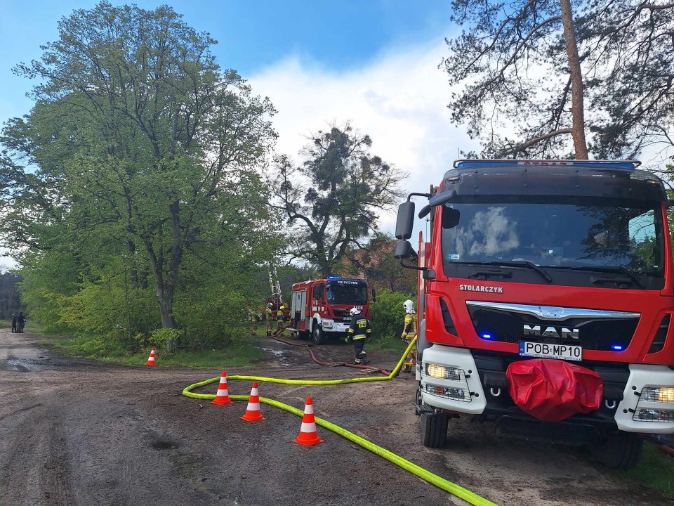 Pożar lasu w Bębnikącie? Co 12 jednostek straży pożarnych z całego powiatu obornickiego robiło w lasach Nadleśnictwa Oborniki?