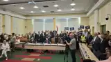 Migranci między logiką i emocjami, czyli sceny jak z "Rancza" na podlaskim sejmiku