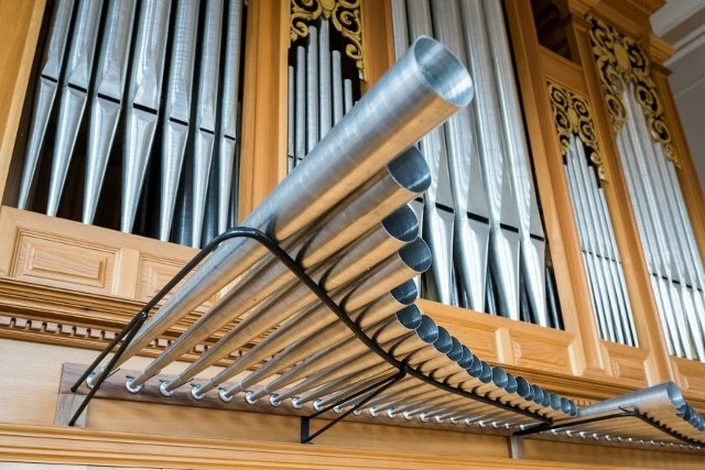 Kopia hiszpańskich organów pochodzących z przełomu XVII-XVIII wieku stanęła w Zespole Szkół Gastronomiczno-Hotelarskich w Bydgoszczy.