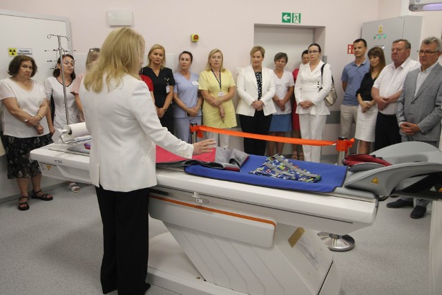 W szpitalu w Chełmnie oficjalne otwarto pracownię Tomografii Komputerowej. Zobacz zdjęcia