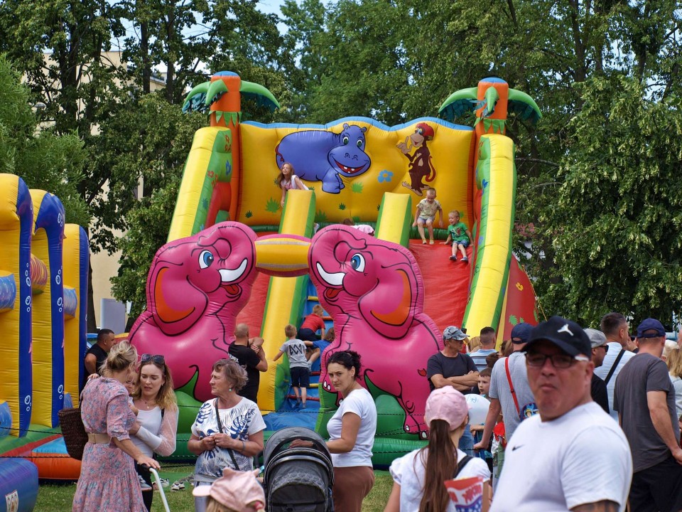 Festyn z okazji Dnia Dziecka w Parku 600-lecia w Wągrowcu