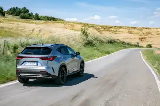 Lexus NX 450h+