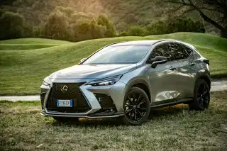 Lexus NX 450h+