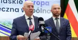 Sejmik wraca do paktu migracyjnego. Przewodniczący zwołuje dwie sesje, marszałek wiec