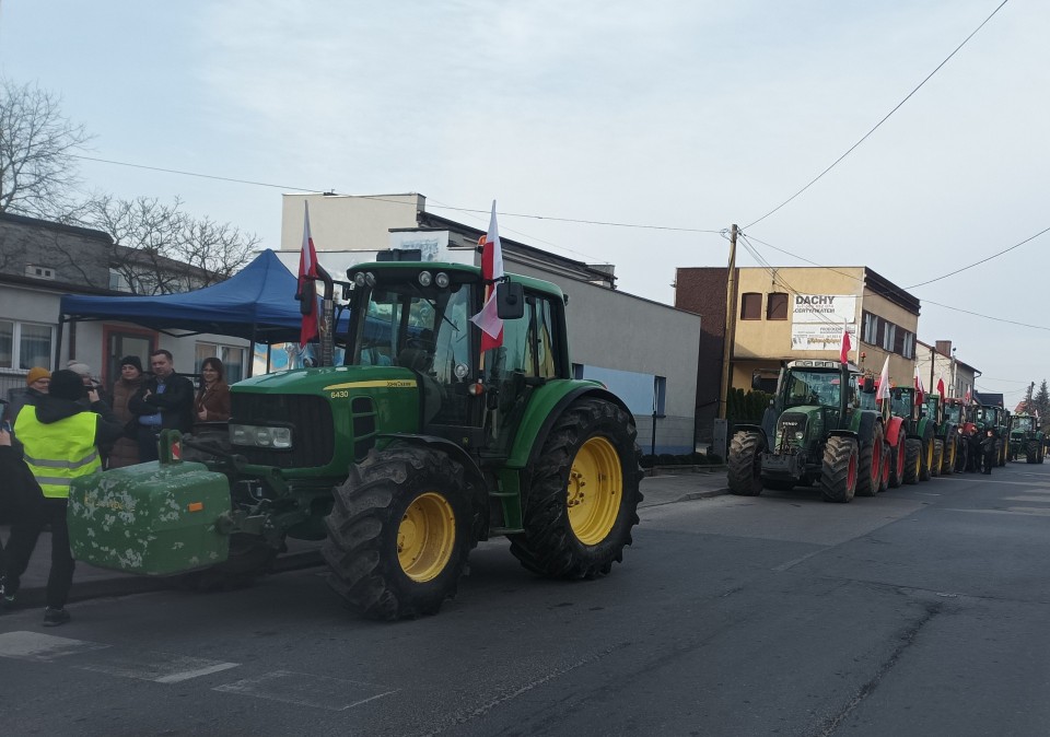 Protest rolników w Golubiu-Dobrzyniu. 20 marca (w godz....