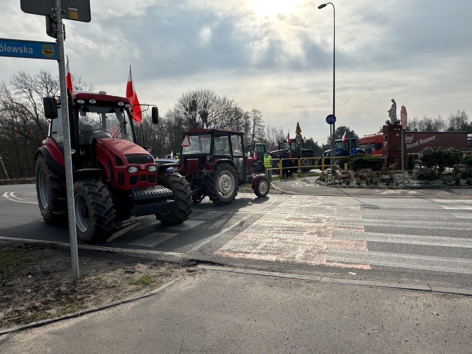 Blokowane skrzyżowanie Pieńki Królewskie/DK 55 w okolicy...