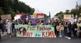 Francja przeciwko Shein i innym markom fast fashion: planowane kary za każdy sprzedany produkt i zakaz reklam
