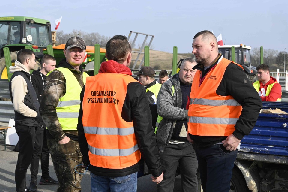 Protest rolników na S5 Świecie – Bydgoszcz. Było nerwowo. Zobacz zdjęcia i wideo