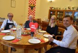 Kalisz: Wyjątkowa kolacja w gabinecie starosty powiatu kaliskiego. ZDJĘCIA