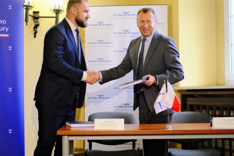 Podpisano umowę na modernizację Towarowej
Obwodnicy Poznania