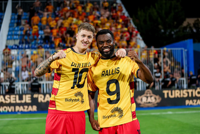 Jagiellonia Białystok. Po sesji transferowej najlepiej jest środku pomocy i ataku. Im bliżej bramki,  tym pole manewru zmniejsza się