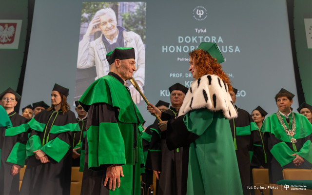 Politechnika Białostocka uhonorowała wybitnego architekta. Prof. Konrad Kucza-Kuczyński otrzymał tytuł doktora honoris causa 