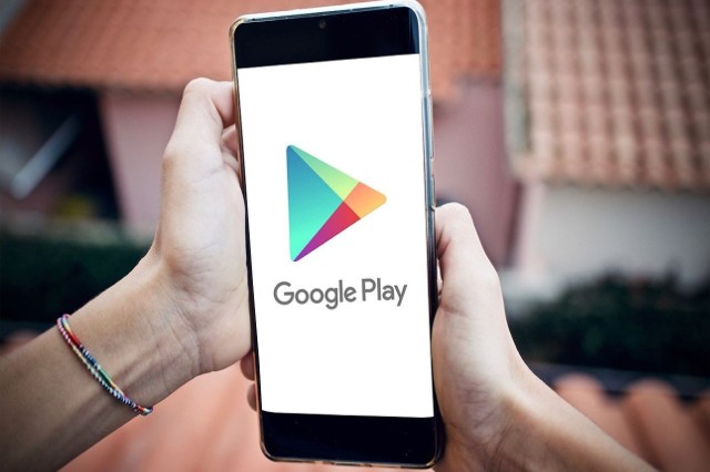 Telefonu użytkowników Google Play będą monitorowane w kwestii zhakowania. informacje dostaną jednak... twórcy aplikacji.