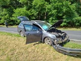 Niebezpieczny wypadek w Wielkopolsce. Na trasie Grodzisk - Lasówki zderzyły się trzy samochody. Są ranni!