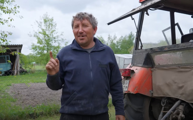 Rolnicy. Podlasie. Słynna belarka odjechała z Plutycz. Co się stało z maszyną Andrzeja Onopiuka?