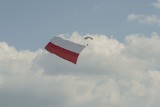 Na niebie nad Piłą pojawiła się flaga Polski