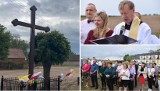Wyjątkowy dzień dla mieszkańców Konarzyc. W miejscowości poświęcono nowy krzyż, który stanął w pobliżu świetlicy wiejskiej [film, zdjęcia]