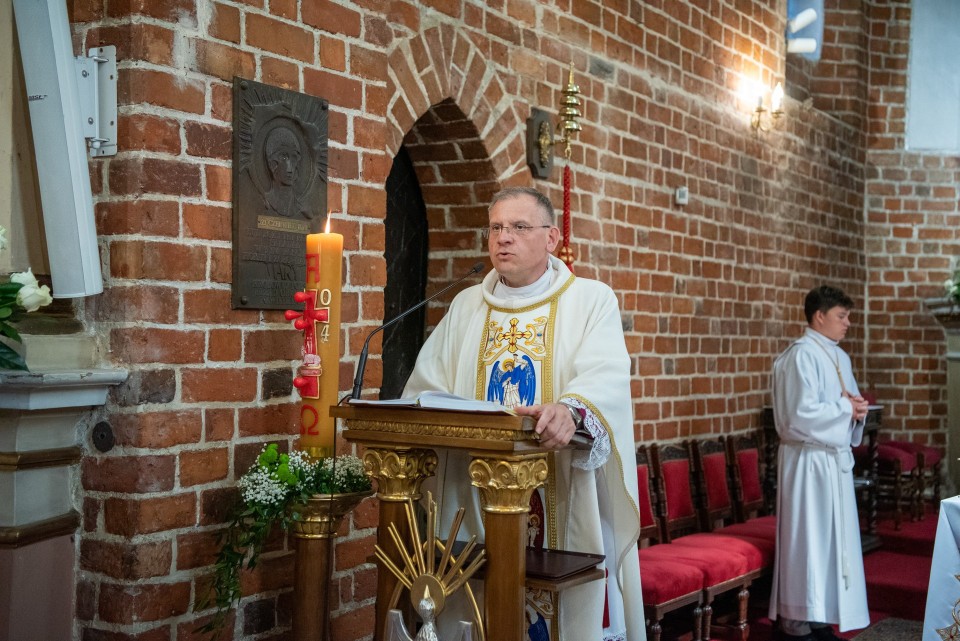 Pierwsza Komunia Święta w parafii pw. św. Michała Archanioła w Gnieźnie