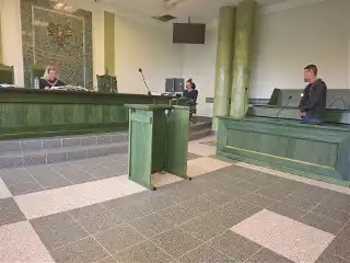 Rolnik oskarżony o znęcanie się nad bydłem. Ruszył proces